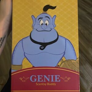 Genie scentsy brand new in box 


30$
